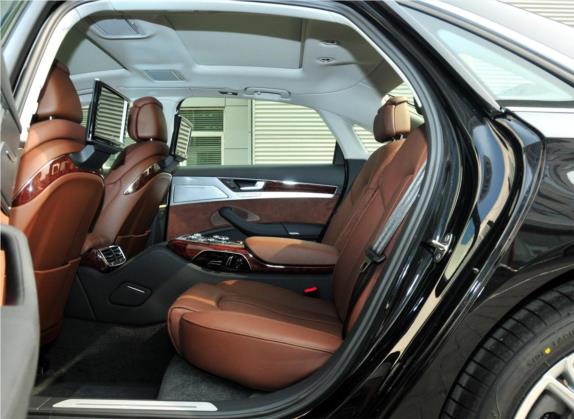 奥迪A8 2012款 A8L 50 TFSI quattro尊贵型 车厢座椅   后排空间