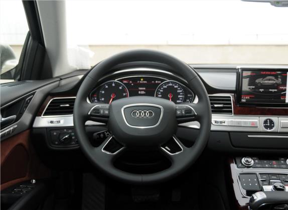 奥迪A8 2013款 A8L 30 FSI 舒适型 中控类   驾驶位