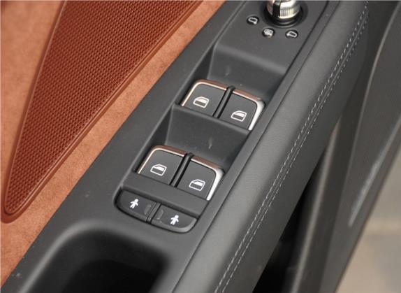 奥迪A8 2013款 A8L 55 TFSI quattro豪华型 车厢座椅   门窗控制