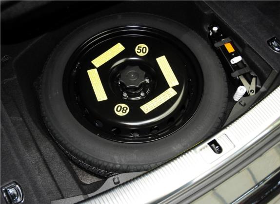 奥迪A8 2013款 A8L 45 TFSI quattro专享型 其他细节类   备胎