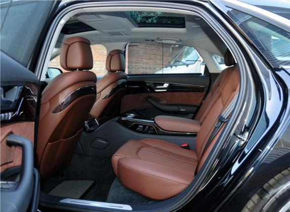 奥迪A8 2013款 A8L 45 TFSI quattro豪华型 车厢座椅   后排空间