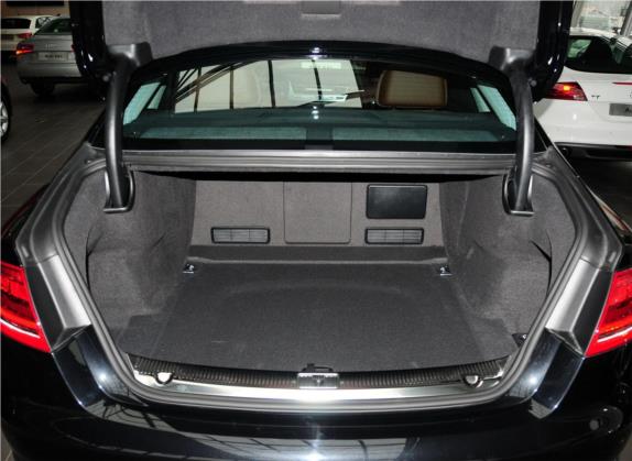 奥迪A8 2013款 A8L 50 TFSI quattro舒适型 车厢座椅   后备厢