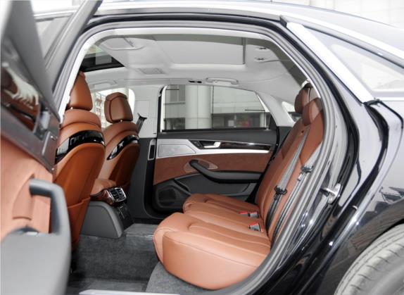 奥迪A8 2014款 A8L 30 FSI 舒适型 车厢座椅   后排空间
