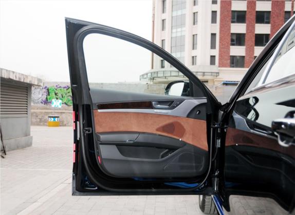 奥迪A8 2014款 A8L 30 FSI 舒适型 车厢座椅   前门板