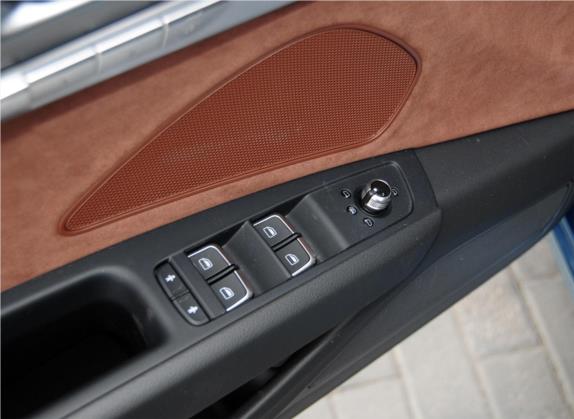 奥迪A8 2014款 A8L 30 FSI 舒适型 车厢座椅   门窗控制