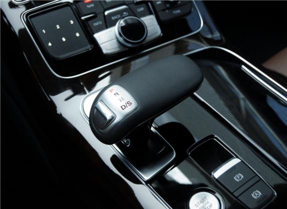 奥迪A8 2014款 A8L 45 TFSI quattro舒适型 中控类   挡把