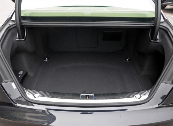 奥迪A8 2014款 A8L 45 TFSI quattro专享型 车厢座椅   后备厢