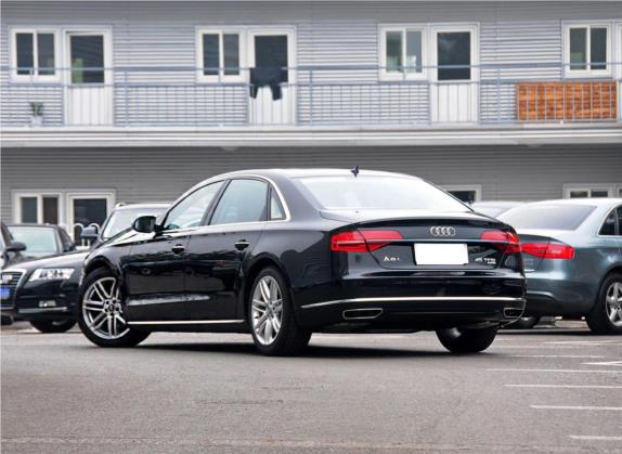 奥迪A8 2014款 A8L 45 TFSI quattro专享型 外观   斜后