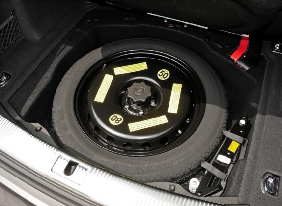 奥迪A8 2014款 A8L 50 TFSI quattro豪华型 其他细节类   备胎