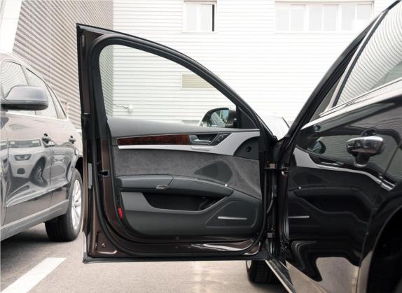 奥迪A8 2014款 A8L 50 TFSI quattro豪华型 车厢座椅   前门板
