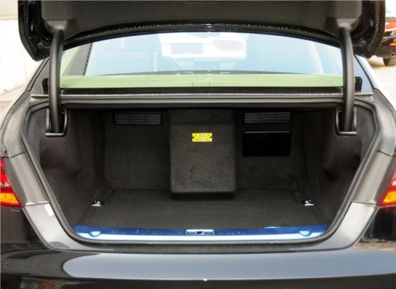 奥迪A8 2014款 A8L 50 TFSI quattro专享型 车厢座椅   后备厢