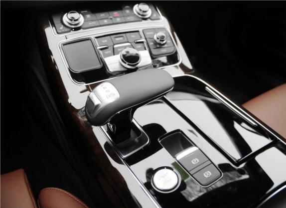奥迪A8 2014款 A8L 60 TFSI quattro豪华型 中控类   挡把
