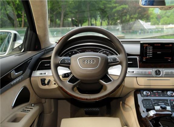 奥迪A8 2014款 A8L 60 TFSI quattro专享型 中控类   驾驶位