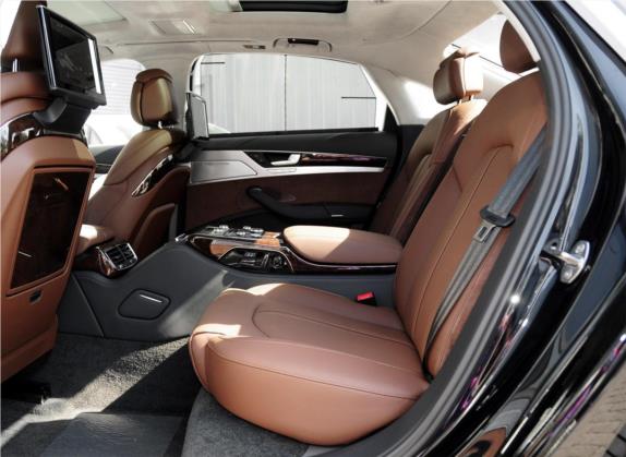 奥迪A8 2014款 A8L 6.3 FSI W12 quattro旗舰型 车厢座椅   后排空间