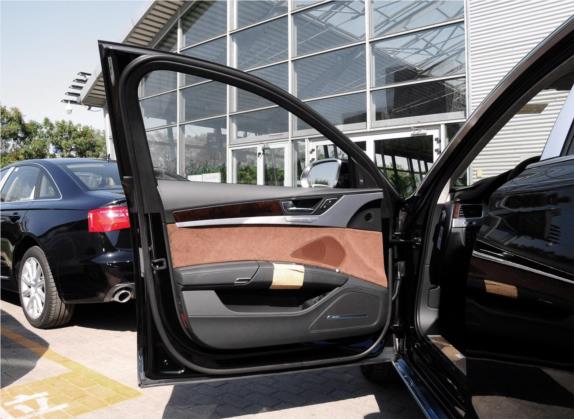 奥迪A8 2014款 A8L 6.3 FSI W12 quattro旗舰型 车厢座椅   前门板