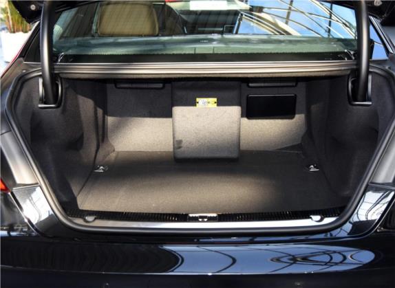 奥迪A8 2016款 A8L 50 TFSI quattro尊贵型 车厢座椅   后备厢