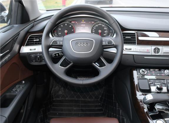 奥迪A8 2017款 A8L 45 TFSI quattro舒适型 中控类   驾驶位