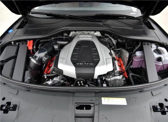 奥迪A8 2017款 A8L 50 TFSI quattro尊贵型 其他细节类   发动机舱