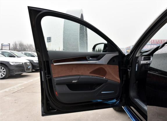 奥迪A8 2017款 A8L 50 TFSI quattro尊贵型 车厢座椅   前门板
