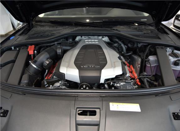 奥迪A8 2017款 A8L 45 TFSI quattro领先精英版 其他细节类   发动机舱