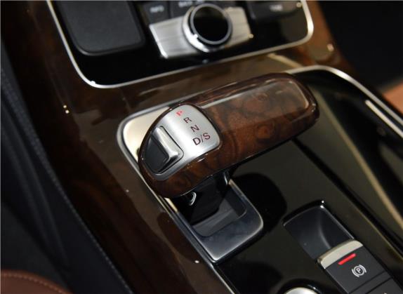 奥迪A8 2017款 A8L 45 TFSI quattro领先精英版 中控类   挡把