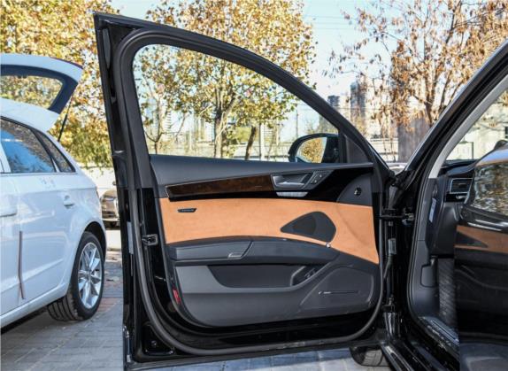 奥迪A8 2017款 A8L 45 TFSI quattro领先精英典藏版 车厢座椅   前门板