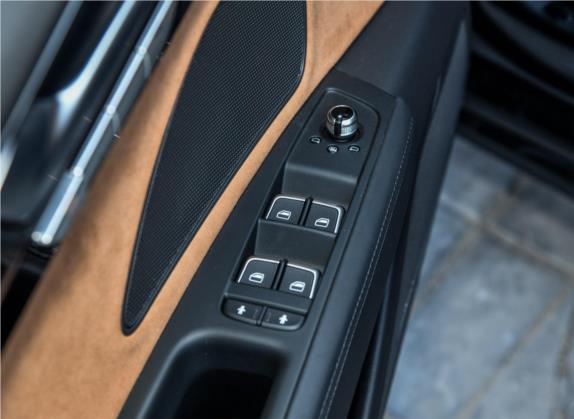 奥迪A8 2017款 A8L 45 TFSI quattro领先精英典藏版 车厢座椅   门窗控制
