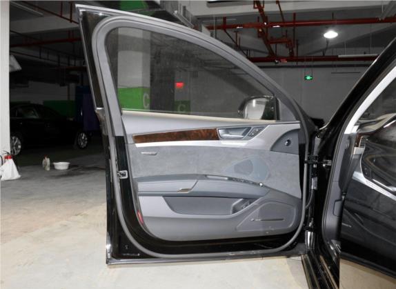 奥迪A8 2017款 A8L 50 TFSI quattro都市尊荣典藏版 车厢座椅   前门板