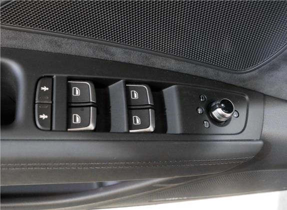 奥迪A8 2017款 A8L 50 TFSI quattro都市尊荣典藏版 车厢座椅   门窗控制