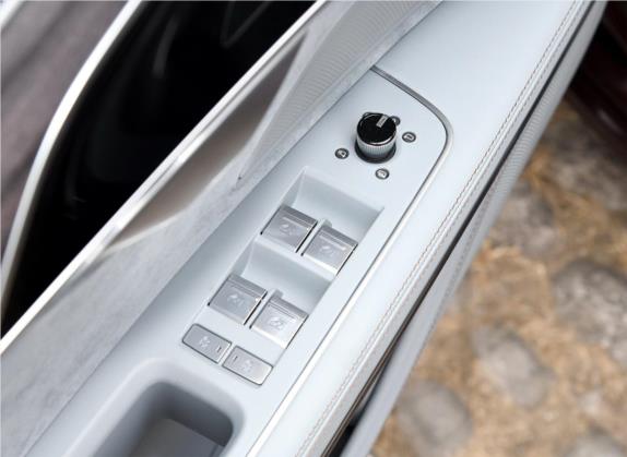 奥迪A8 2018款 A8L 55 TFSI quattro尊贵型 车厢座椅   门窗控制