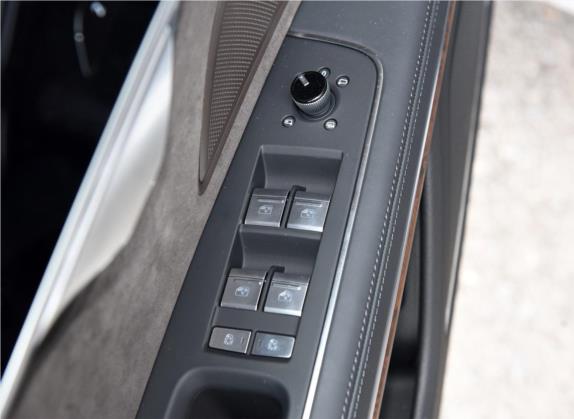 奥迪A8 2019款 A8L 50 TFSI quattro 豪华型 车厢座椅   门窗控制