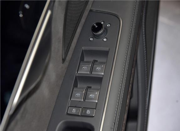 奥迪A8 2019款 A8L 55 TFSI quattro 尊贵型 车厢座椅   门窗控制