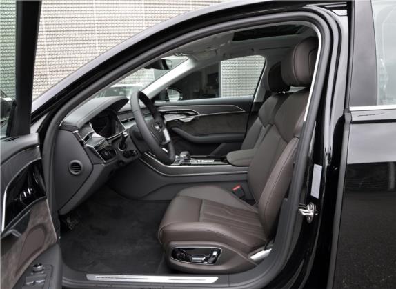 奥迪A8 2019款 Plus A8L 50 TFSI quattro 舒适型 车厢座椅   前排空间