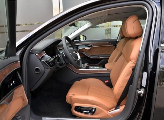 奥迪A8 2019款 Plus A8L 50 TFSI quattro 豪华型 车厢座椅   前排空间