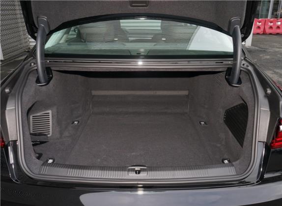 奥迪A8 2019款 Plus A8L 55 TFSI quattro 尊贵型 车厢座椅   后备厢