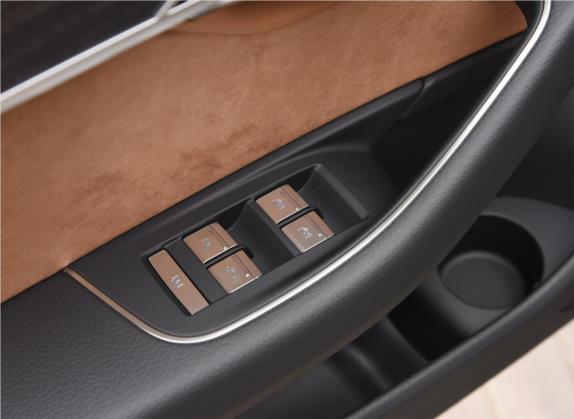 奥迪A8 2019款 改款 Plus A8L 50 TFSI quattro 舒适型 车厢座椅   门窗控制