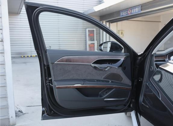 奥迪A8 2021款 A8L 50 TFSI quattro 豪华型 车厢座椅   前门板
