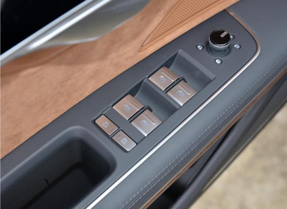 奥迪A8 2021款 A8L 55 TFSI quattro 豪华型 车厢座椅   门窗控制
