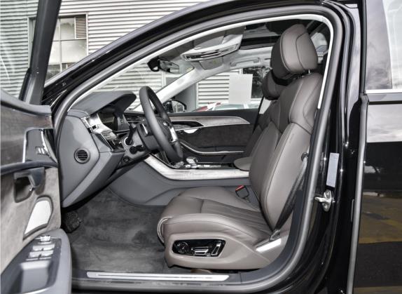 奥迪A8 2021款 A8L 55 TFSI quattro 尊贵型 车厢座椅   前排空间