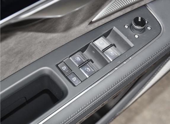 奥迪A8 2021款 A8L 55 TFSI quattro 尊贵型 车厢座椅   门窗控制