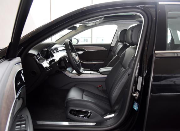 奥迪A8 2022款 A8L 55 TFSI quattro 尊贵型典藏版 车厢座椅   前排空间