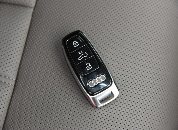 奥迪A8 2022款 改款 A8L 55 TFSI quattro 旗舰型 其他细节类   钥匙