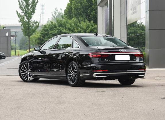 奥迪A8 2022款 改款 A8L 55 TFSI quattro 旗舰型 外观   斜后