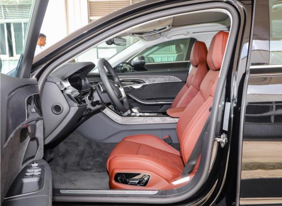 奥迪A8 2022款 改款 A8L 50 TFSI quattro 臻选型 车厢座椅   前排空间