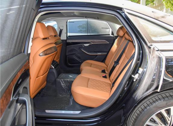 奥迪A8 2022款 改款 A8L 50 TFSI quattro 尊享型 车厢座椅   后排空间