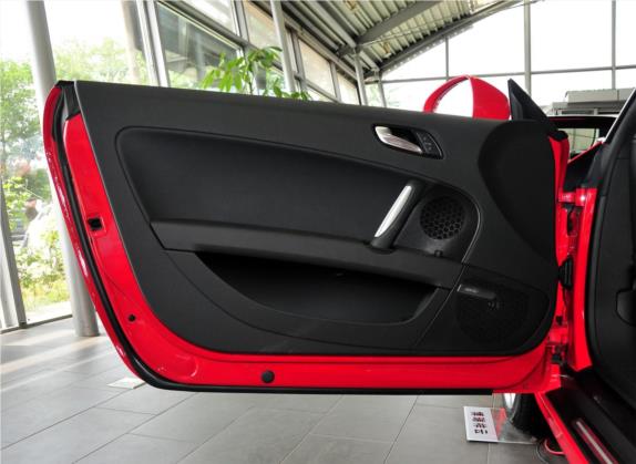 奥迪TT 2008款 TT Roadster 2.0TFSI 车厢座椅   前门板