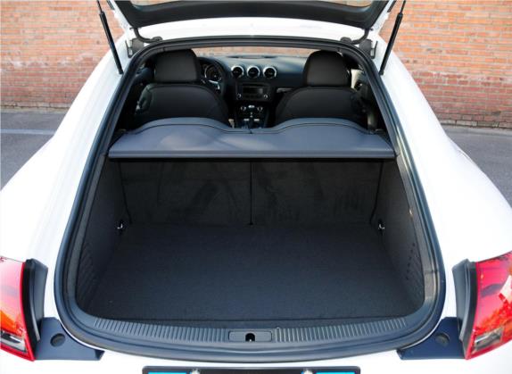 奥迪TT 2013款 TT Coupe 45 TFSI 车厢座椅   后备厢