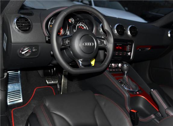 奥迪TT 2013款 TT Coupe 45 TFSI 彩色梦幻版 中控类   驾驶位
