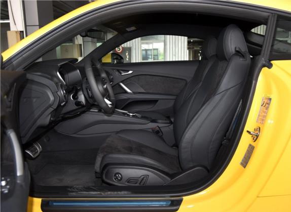 奥迪TT 2015款 TT Coupe 45 TFSI quattro 车厢座椅   前排空间