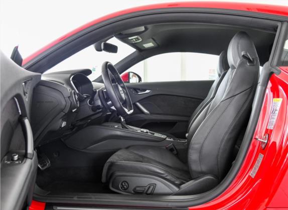 奥迪TT 2017款 TT Coupe 45 TFSI quattro 车厢座椅   前排空间